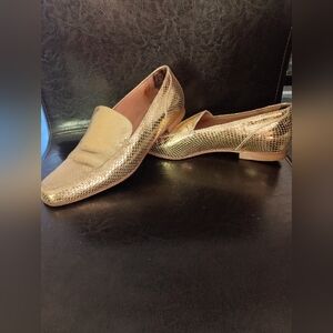 Elegant Gold Women's Loafers